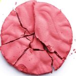 رژگونه رولوشن مدل rose kiss